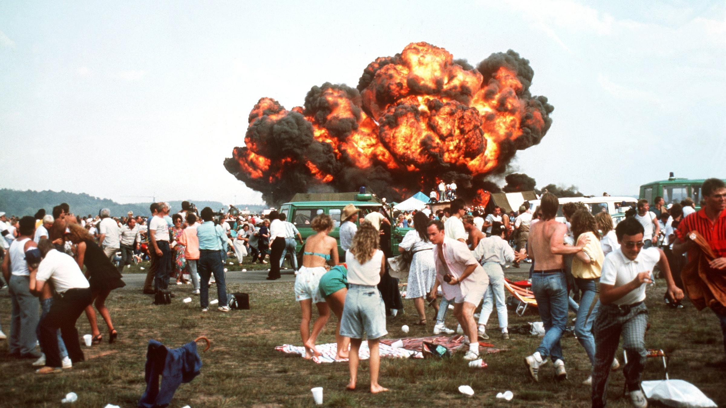 Archiv: Katastrophe bei der Flugschau von Ramstein am 28.8.1988