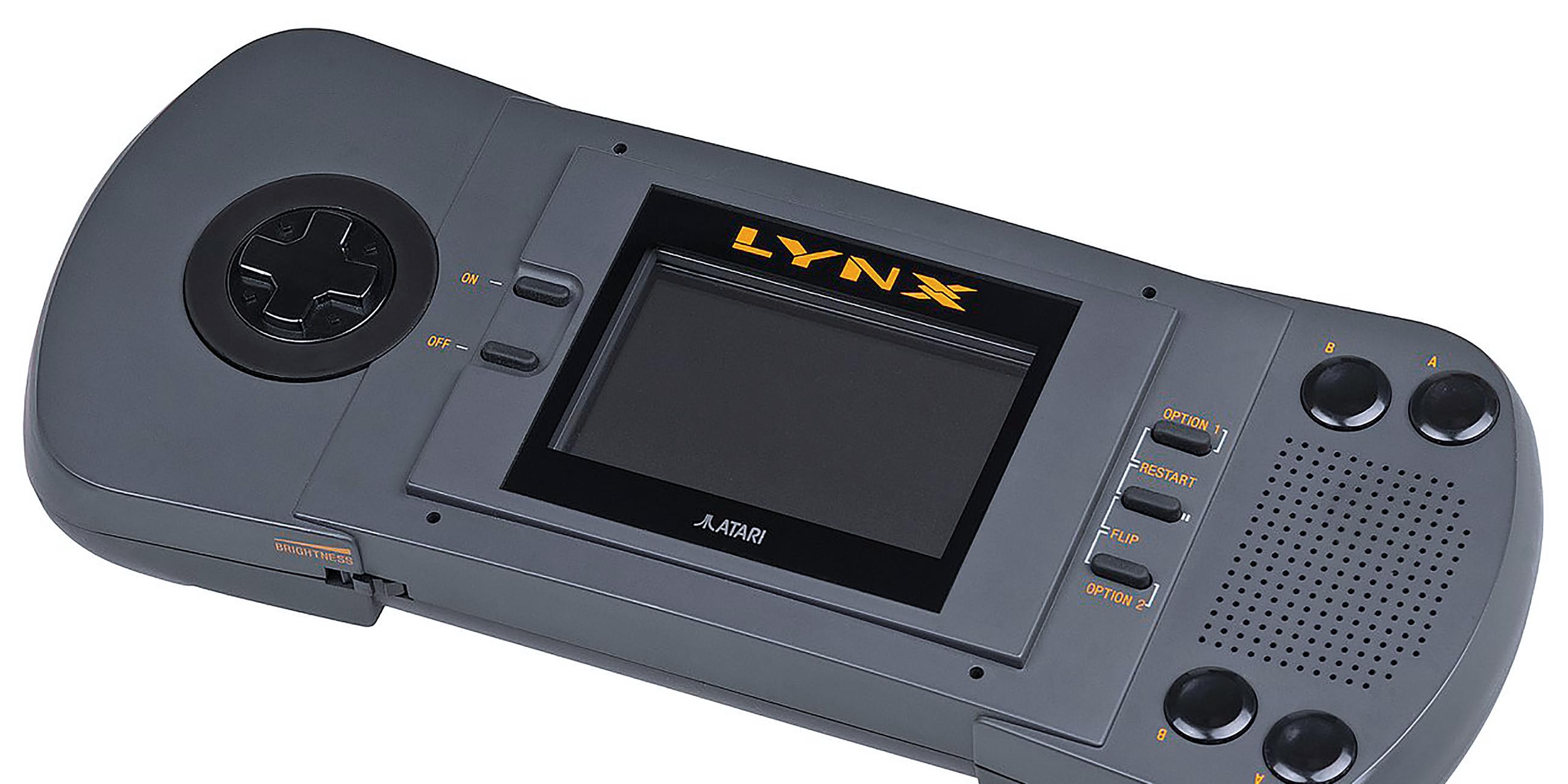 Technisch war der Game Boy dem Atari Lynx (s. Bild) und Sega Game Gear unterlegen – dafür war er günstig und seine Batterien hielten 15 Stunden lang.