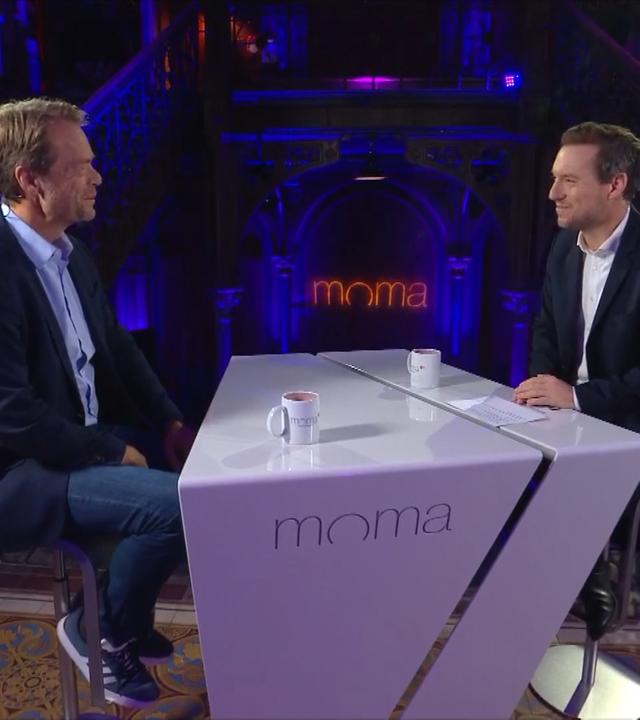 Moderator Andreas Wunn im Gespräch mit Peter Kunz, Leiter des ZDF-Landesstudios Niedersachsen