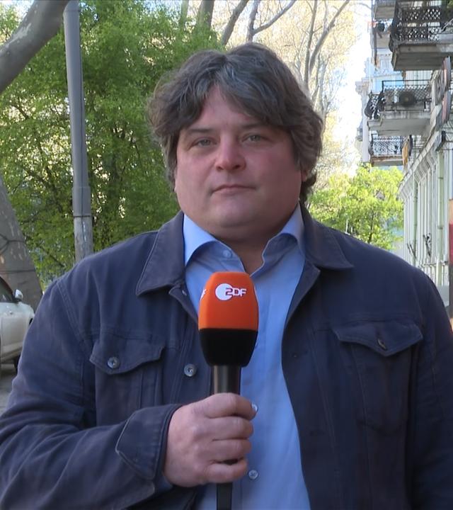 ZDF-Reporter Dara Hassanzadeh in Odessa