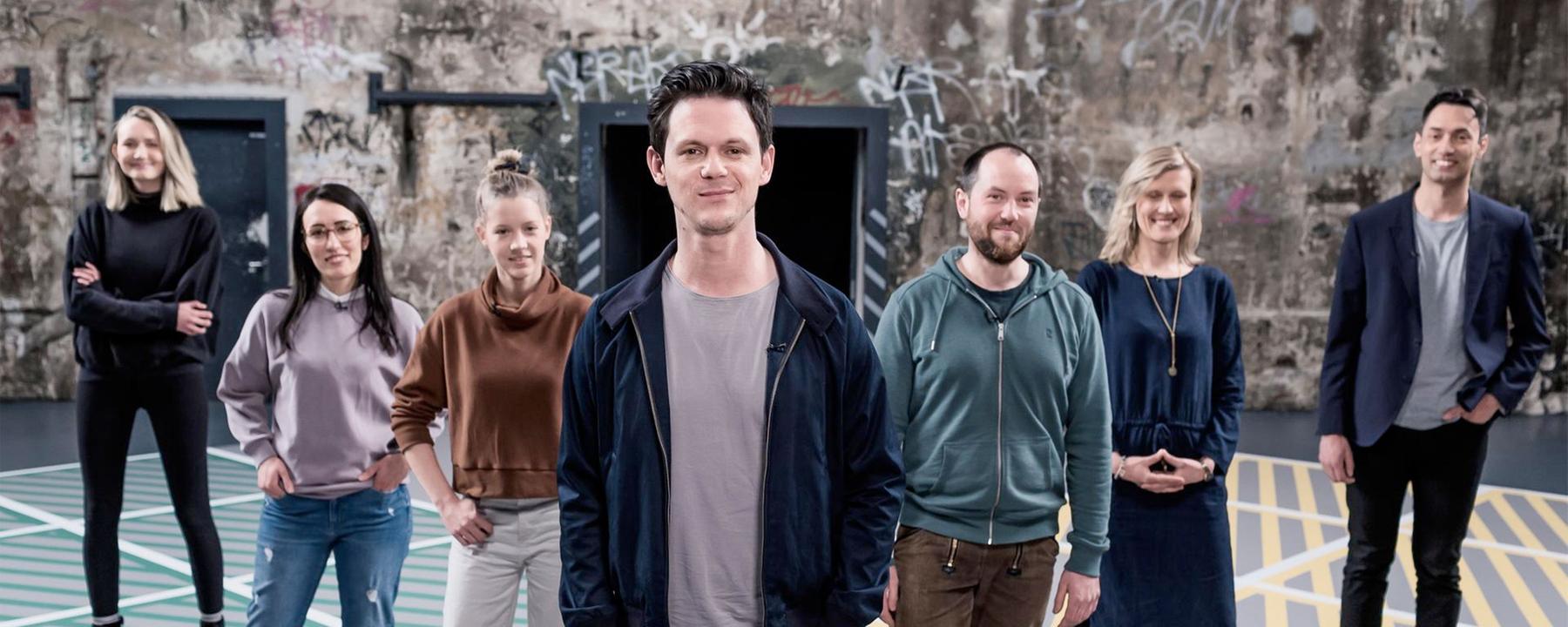 Pia Schulze, Aktivistin, Influencerin; Carla Reemtsma, Klimaaktivstin Fridays for Future; Yasemin Kiracti-Kücük, Projektkoordinatorin bei Yeşil Çember – ökologisch interkulturell gGmbH; Daniel Mack, Leiter Verkehr, Umwelt und Digitalpolitik bei Daimler; Muhammad Barmawi, Fahrzeugfolierer; Melanie Jaeger-Erben, Psychologin/Soziologin, Leitung des Fachgebiets Transdisziplinäre Nachhaltigkeitsforschung in der Elektronik, TU Berlin. Host Jo Schück