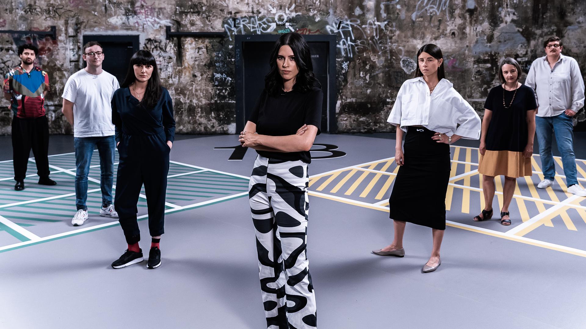 Salwa Houmsi mit Gästen