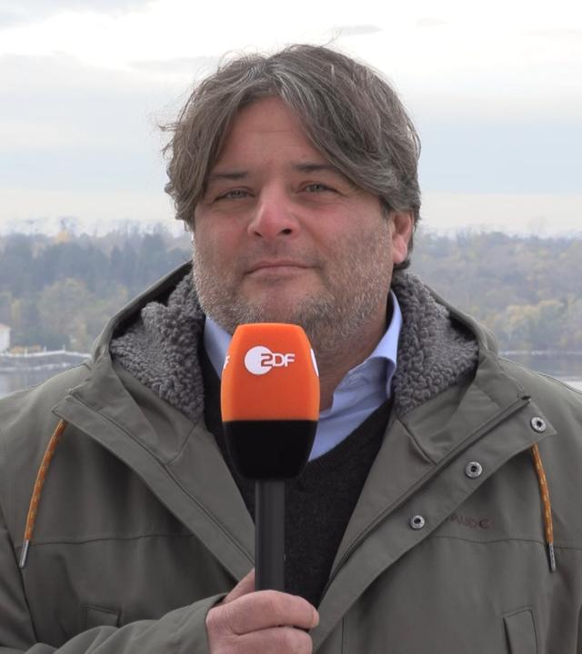 ZDF-Reporter Dara Hassanzadeh in Saporischschja
