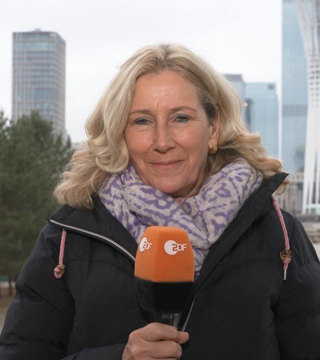 ZDF-Korrespondentin Patricia Wiedemeyer in der kasachischen Hauptstadt Astana 