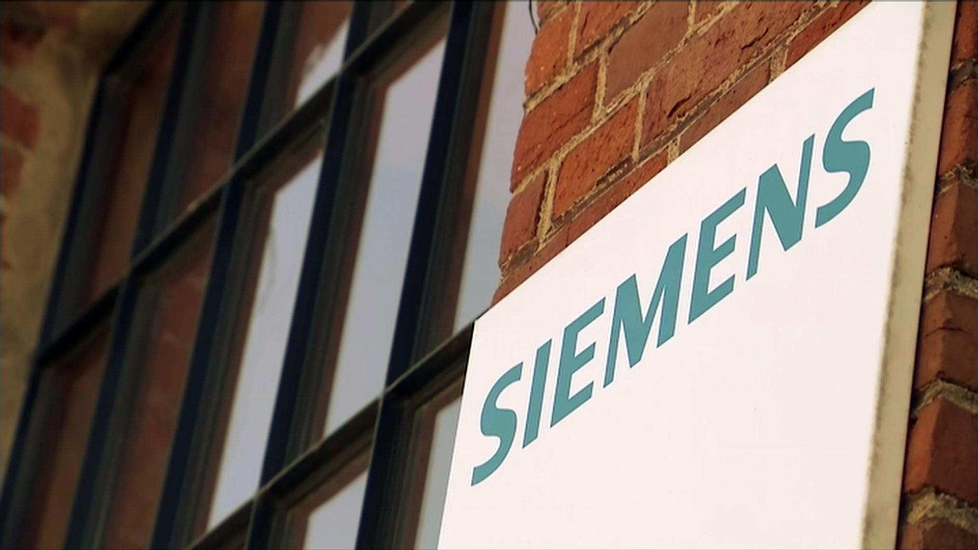 Schild des Siemens Werks in Görlitz