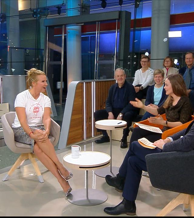 ZDF-Moderatorin Andrea Kiewel im moma Café