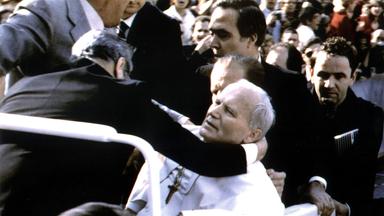 Zdfinfo - Schüsse Auf Dem Petersplatz - Wer Wollte Den Papst Ermorden?