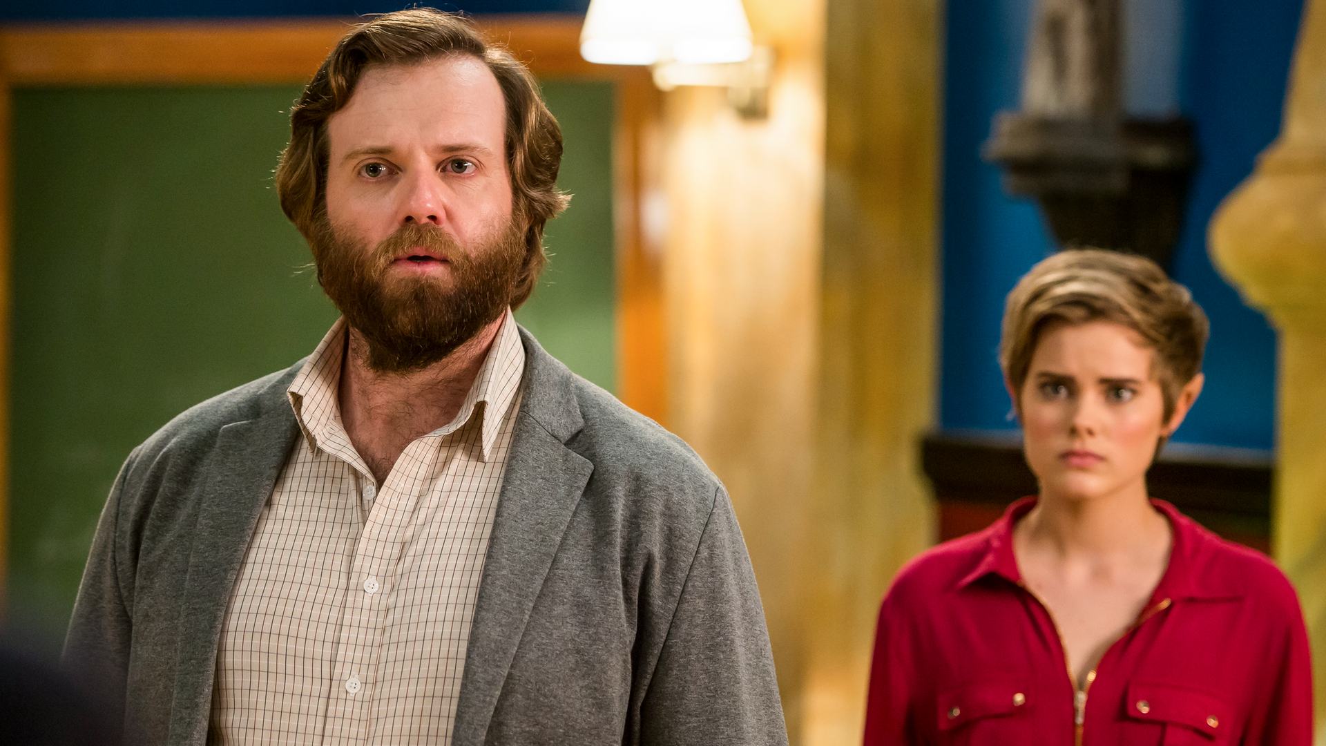 Professor Maxwell und Imogen schauen erstaunt und betroffen.