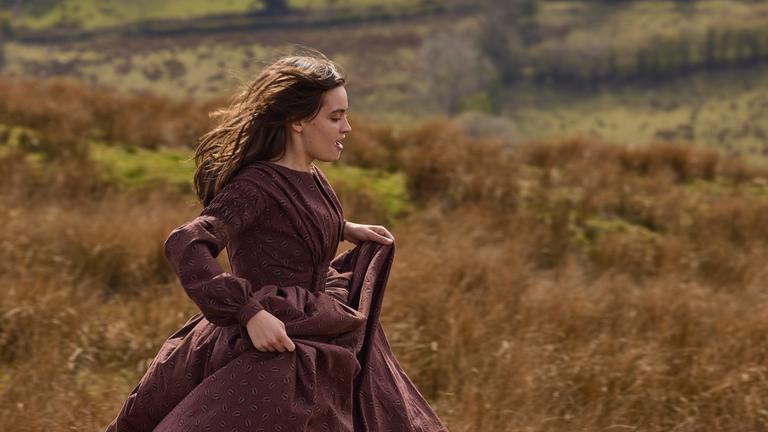 "Emily": Emily (Emma Mackey).