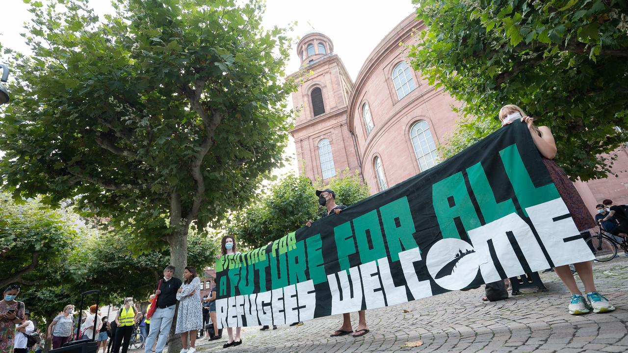 Afghanische Flüchtlinge in Deutschland? - Vimarsana News