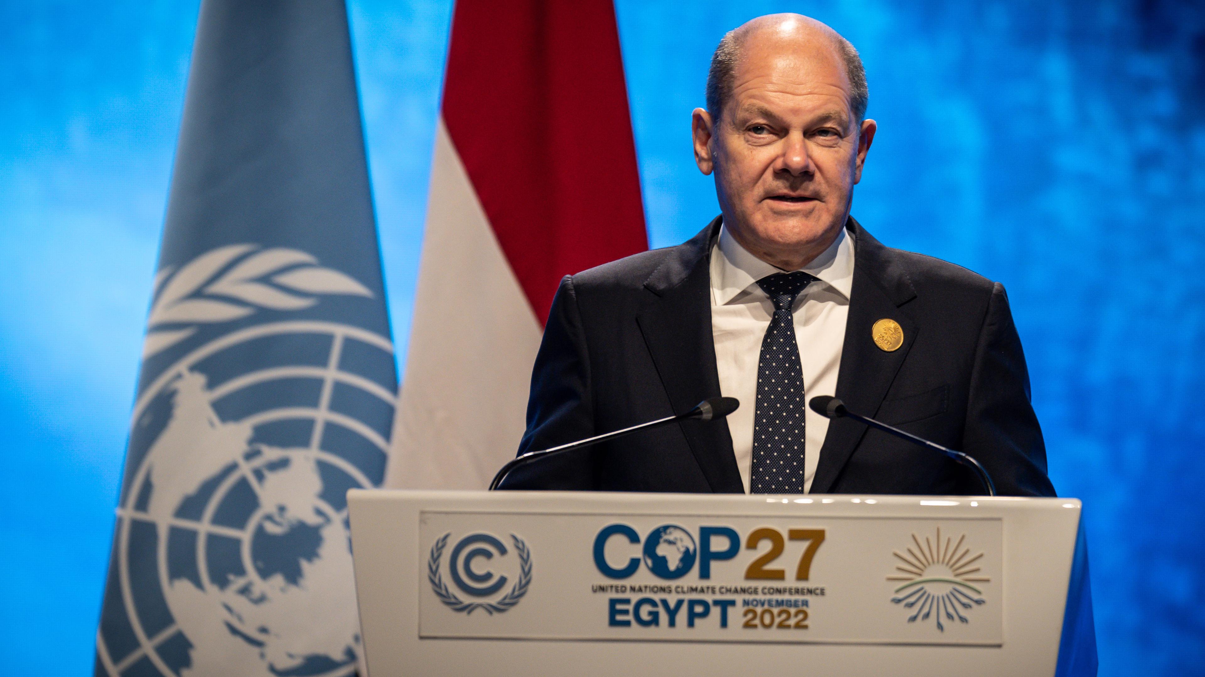 Bundeskanzler Olaf Scholz redet auf der Klimakonferenz, Scharm El Scheich 07.11.2022
