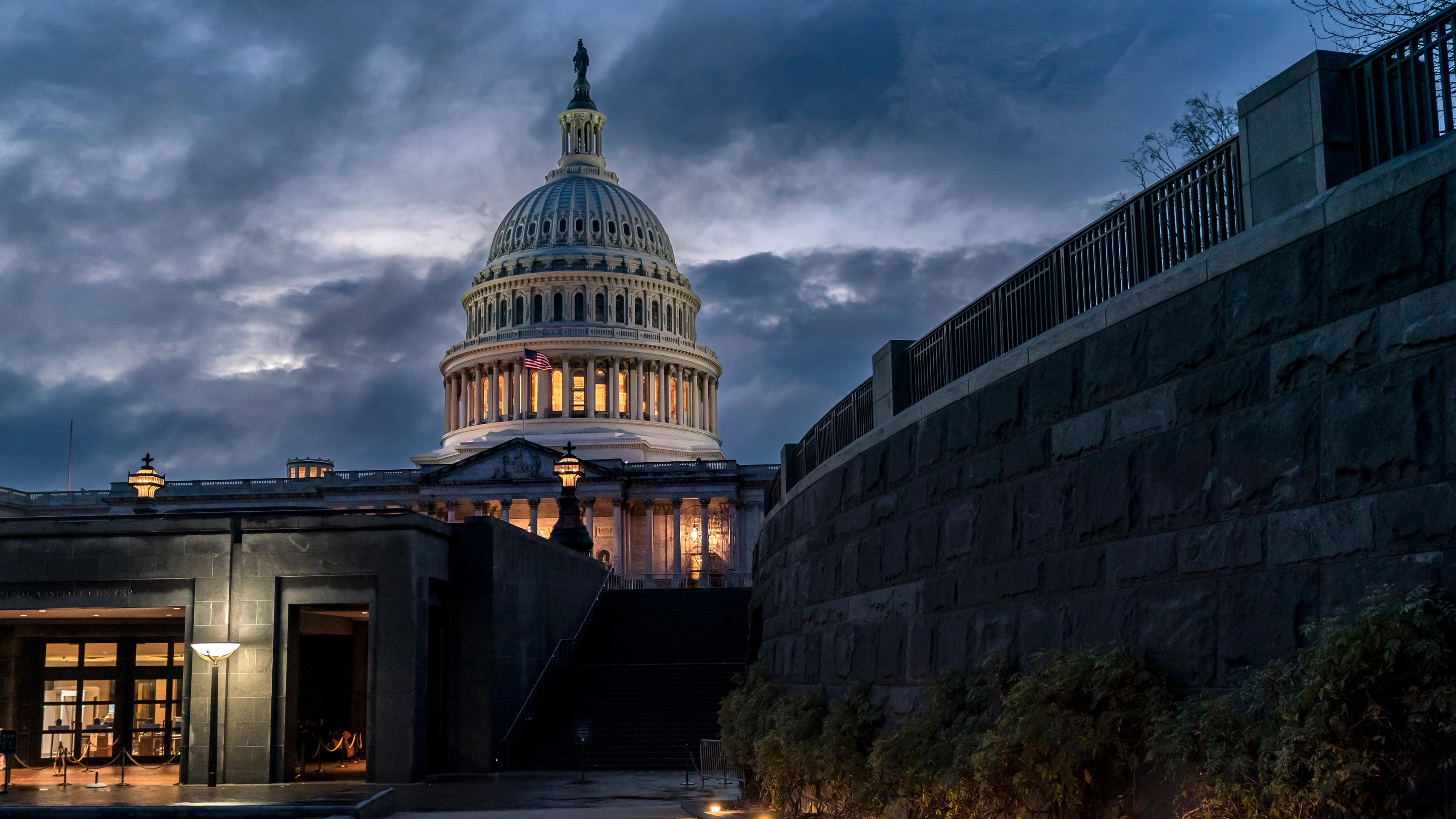Washington 11.11.2022, Das Kapitol in der Abenddämmerung