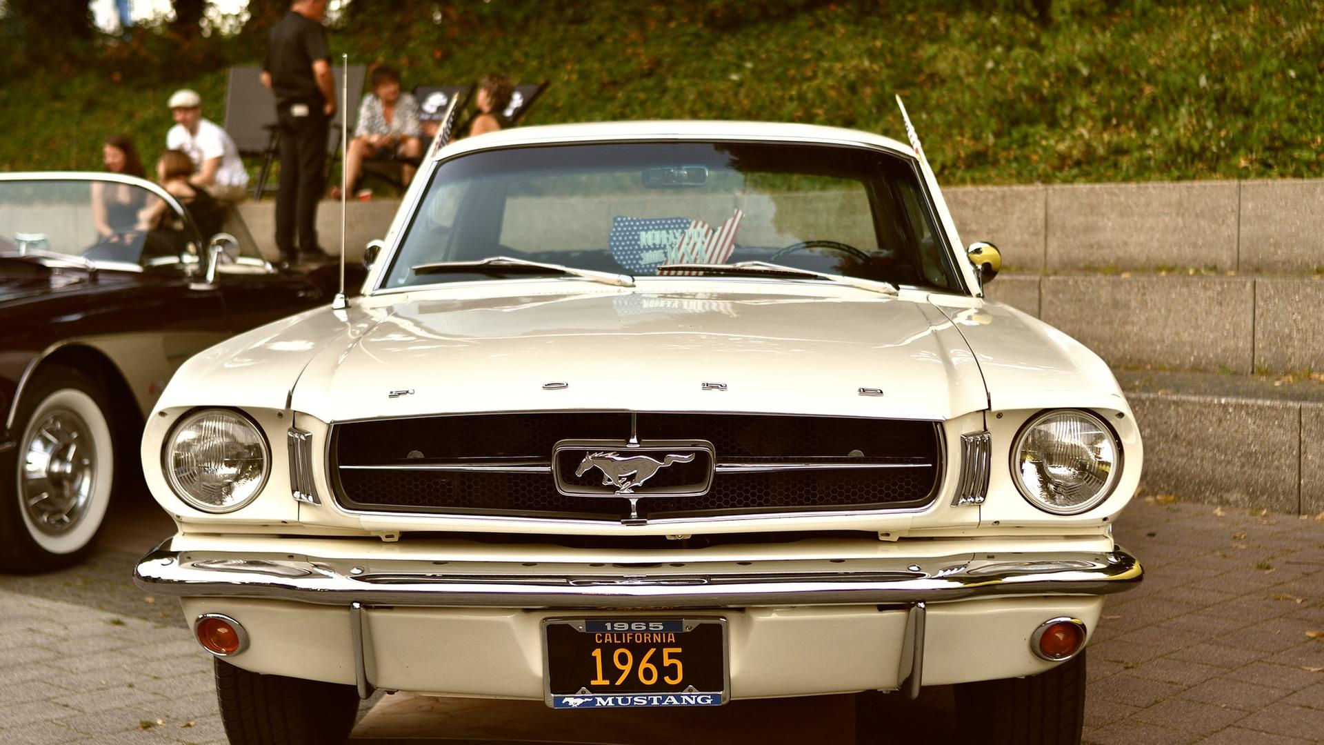 Mustang Oldtimer Ansicht von vorne
