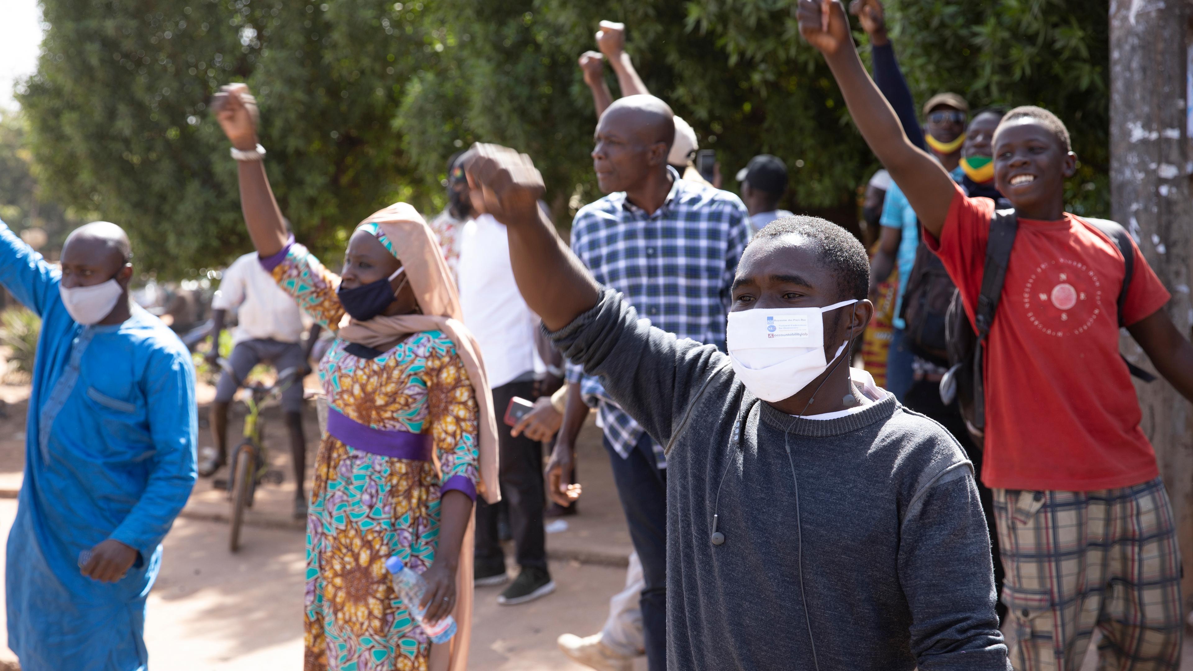 Demonstrant*innen in Mali