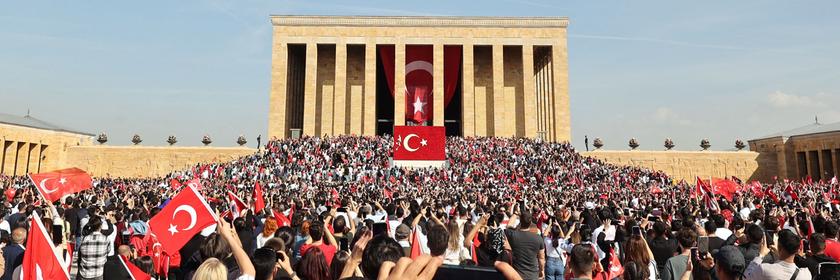 100 Jahre Türkei: Erdogans Wirklichkeit und Atatürks Erbe - ZDFheute