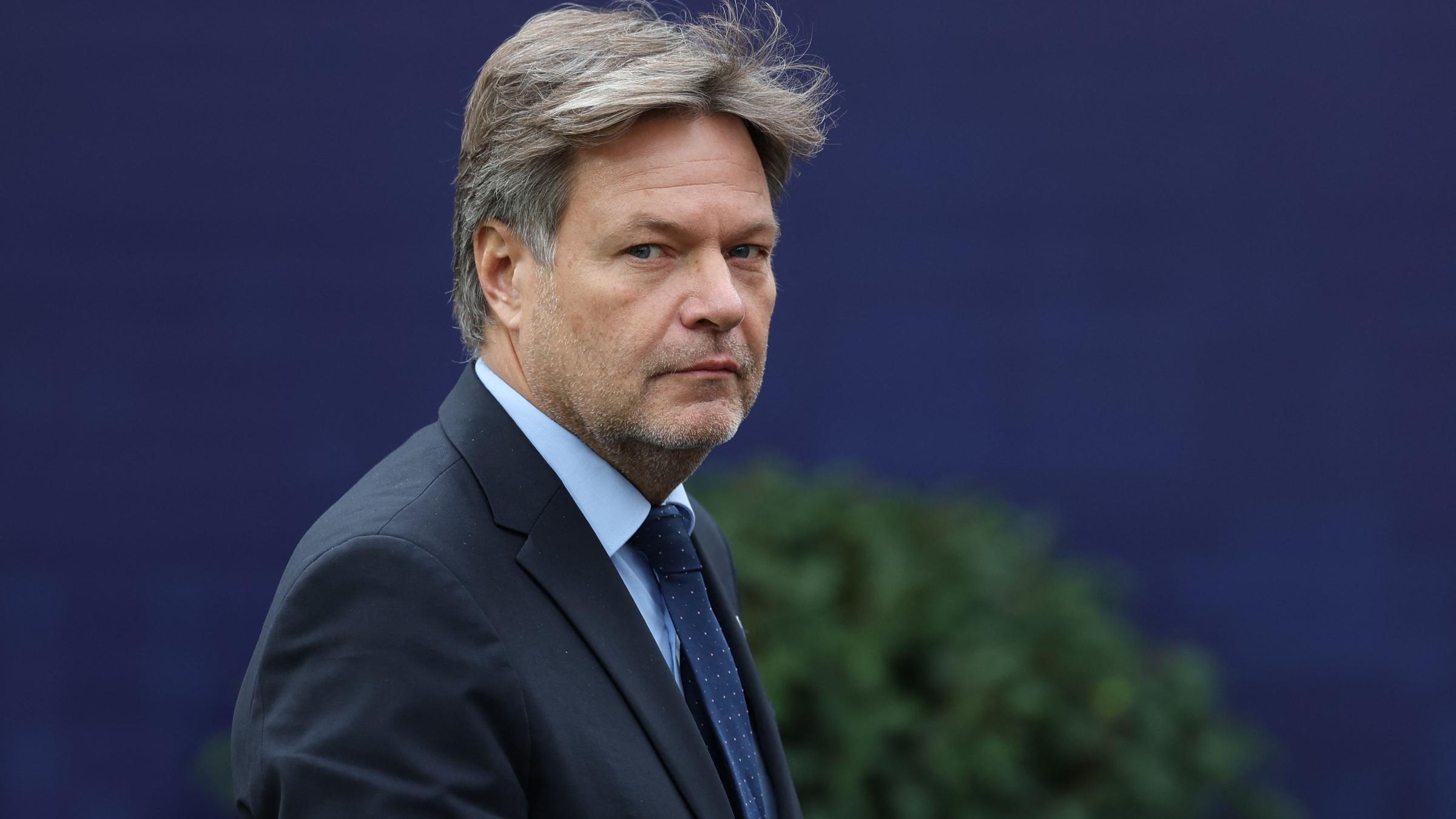 BRITAIN-SCIENCE-DIPLOMACY-POLITICS-COMPUTERS-SUMMIT-AI