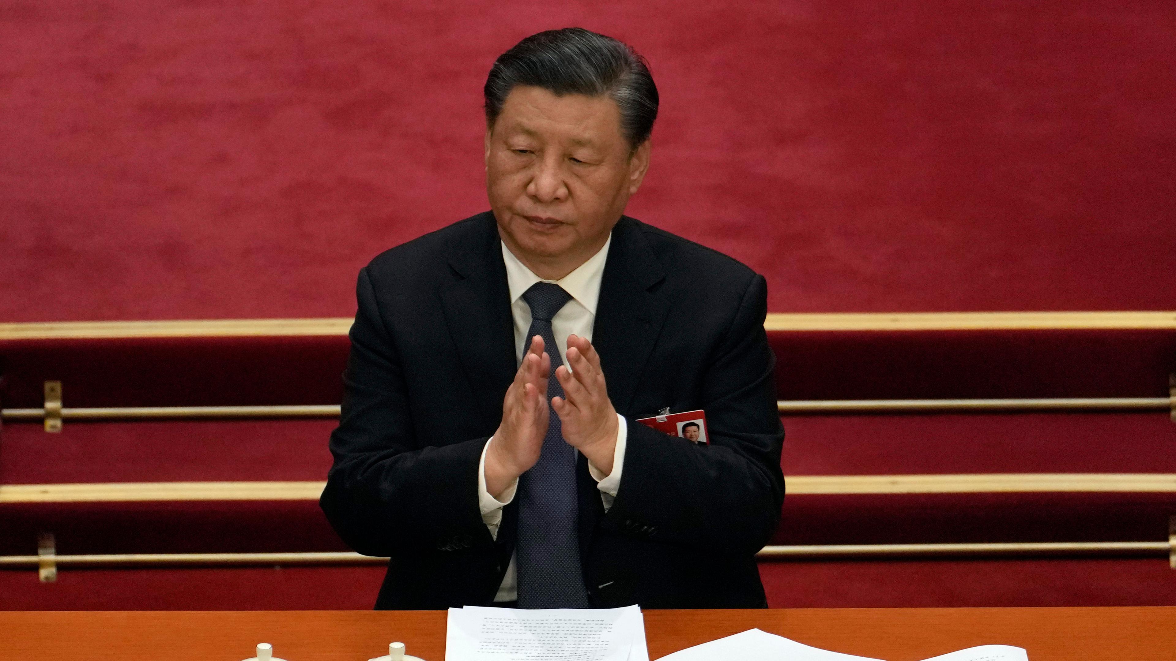 Chinas Staatschef Xi Jinping spricht bei Volkskongress in Peking am 07.03.2023.