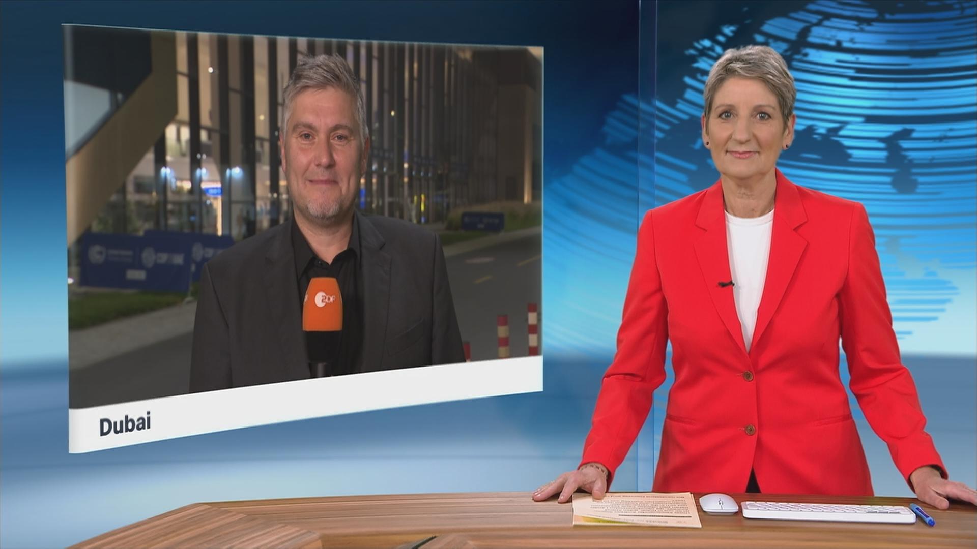 Anne Gellinek spricht mit Andreas Stamm in Dubai