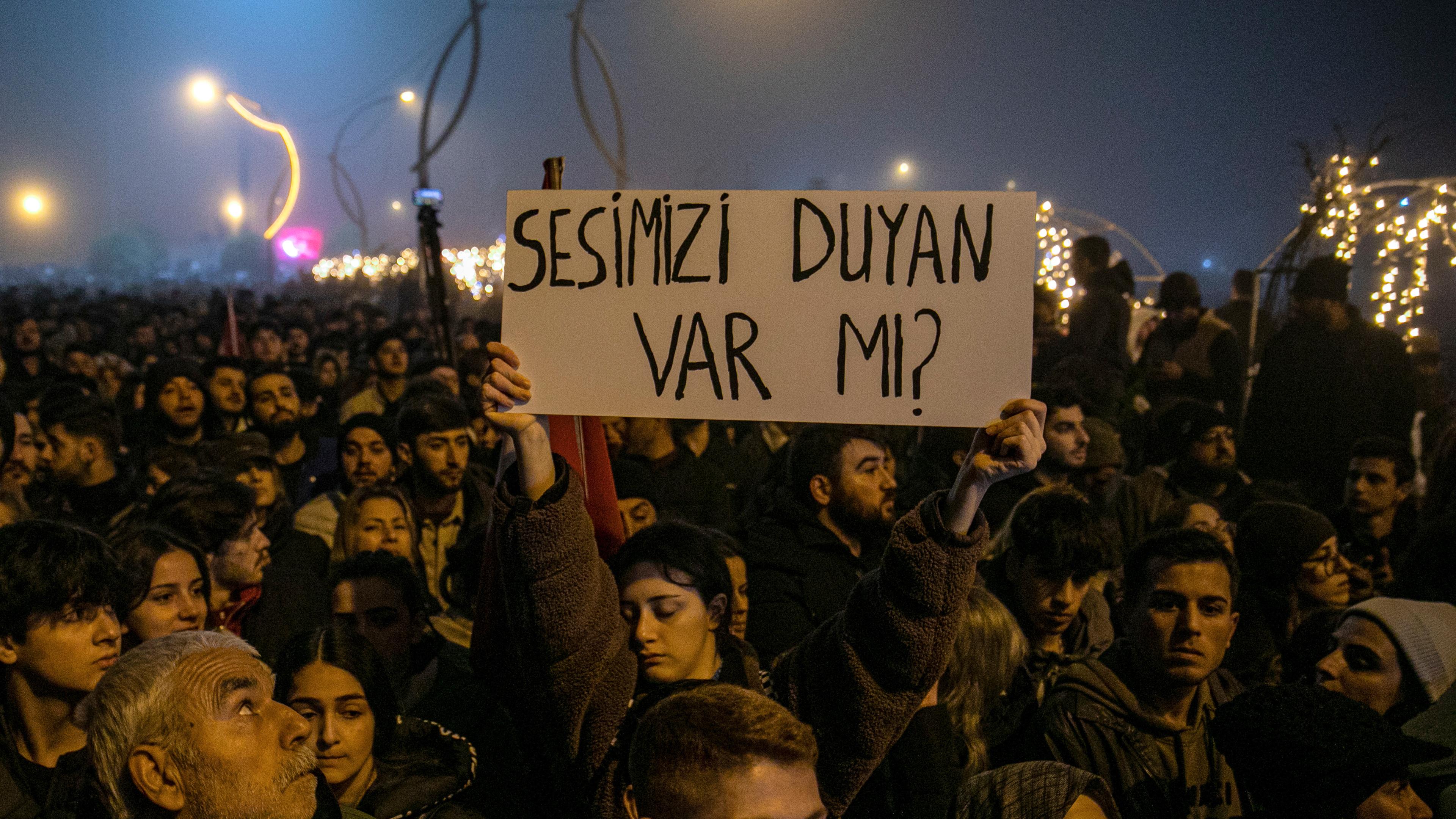 Türkei: Wut und Kritik ein Jahr nach Erdbeben