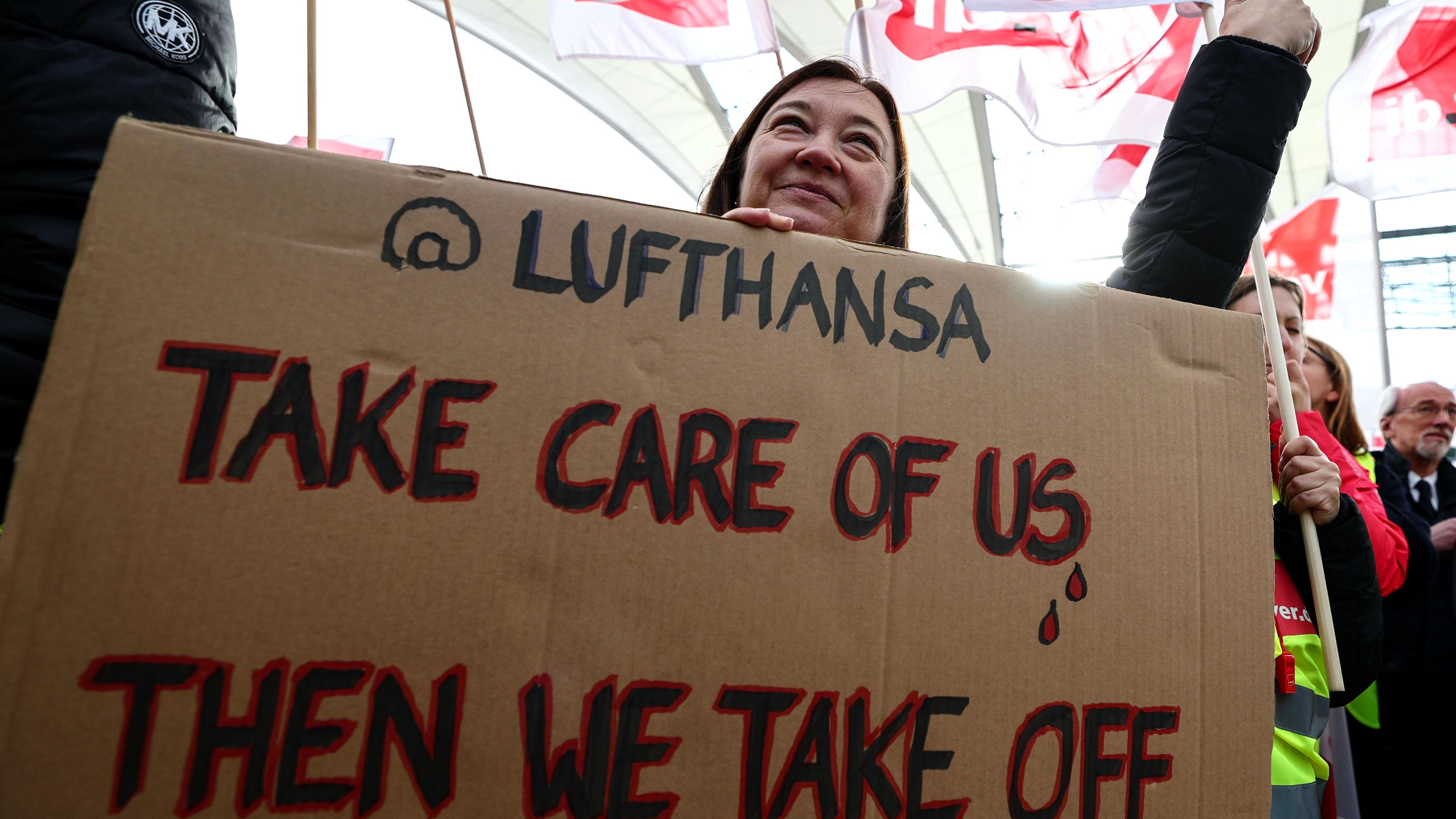 Lufthansa's ground staff goes on 27-hour warning strike