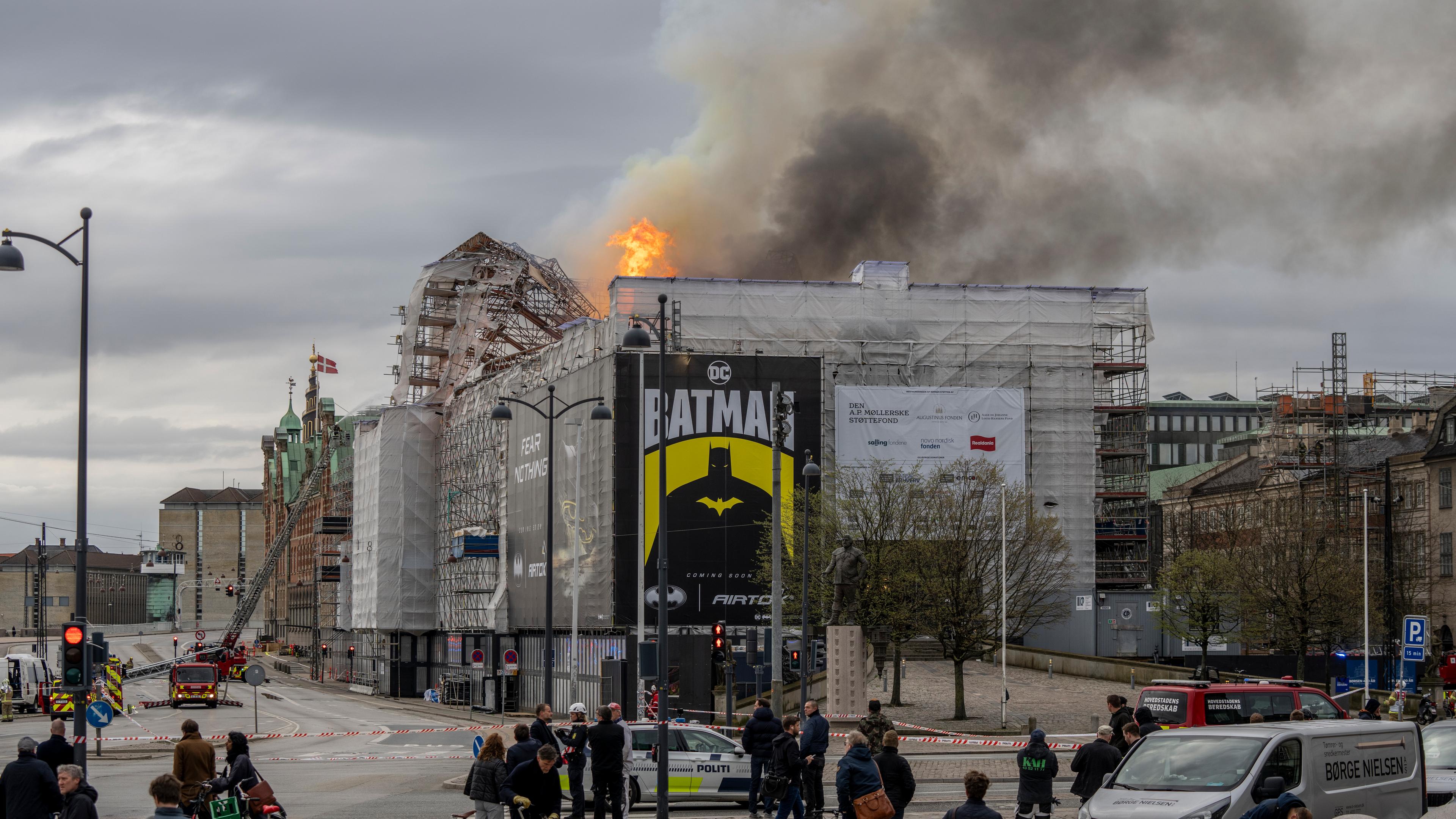 Kopenhagen, 16.04.2024: Feuer in Kopenhagens historischer Börse