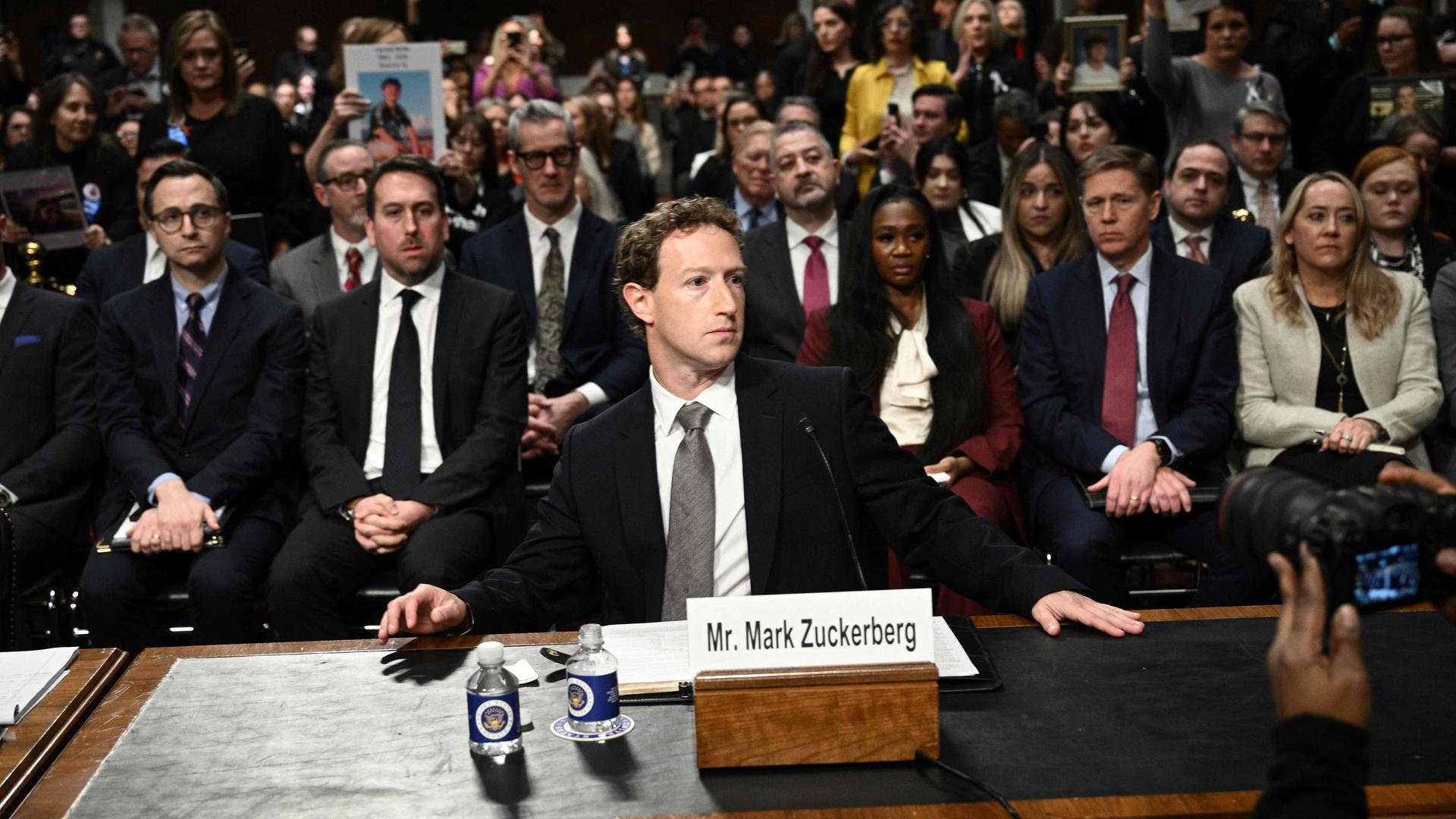 Anhörung von Mark Zuckerberg 