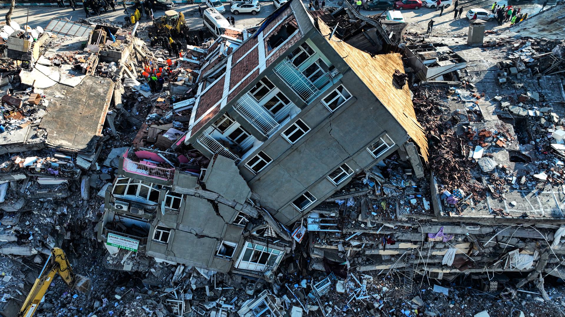 Trümmer nach Erdbeben in der Türkei