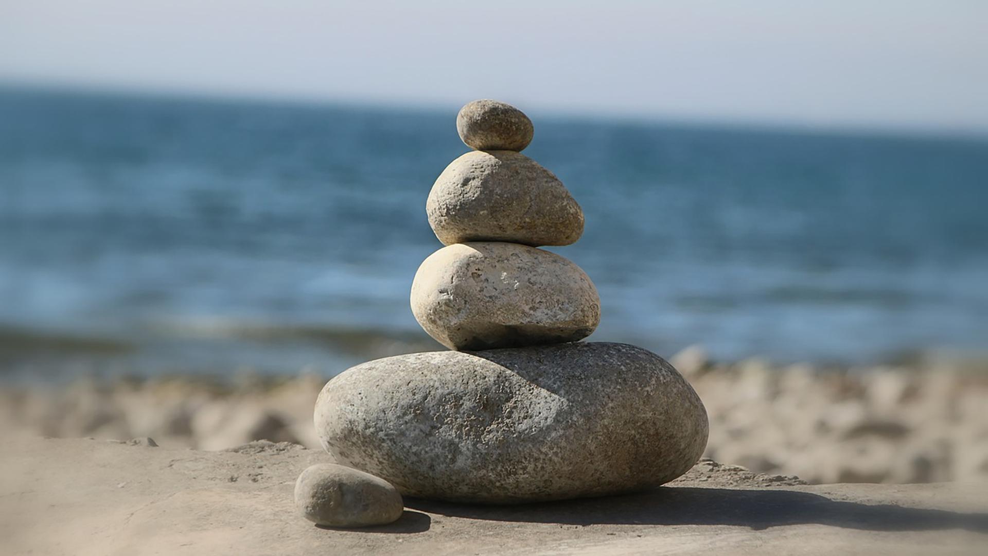 Aufeinander geschichtete Steine