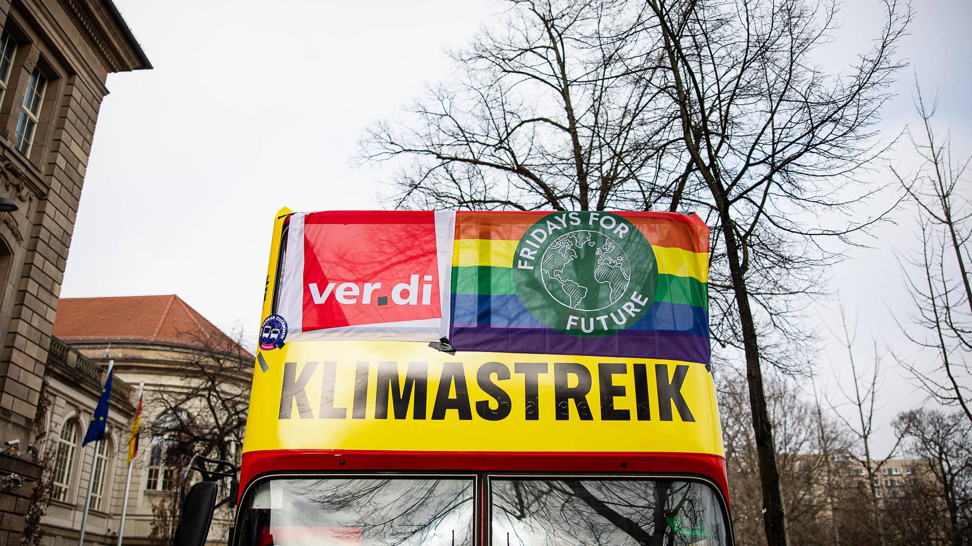 Aufnahme zum Klimastrei von verdi und Fridays for future
