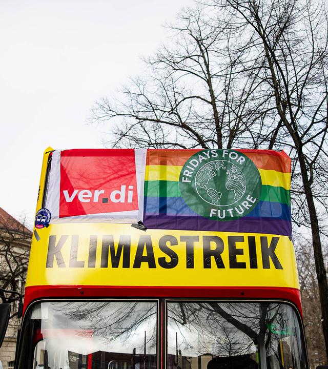 Aufnahme zum Klimastrei von verdi und Fridays for future