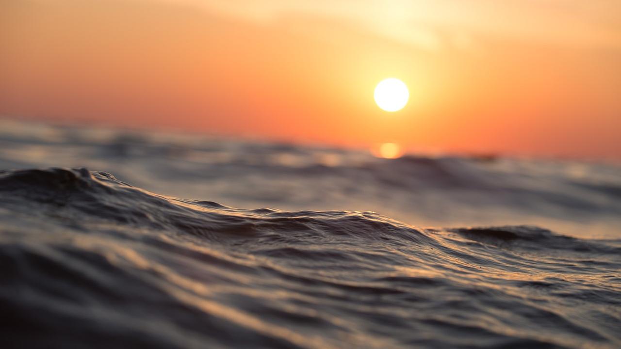 Sonne über dem Meer