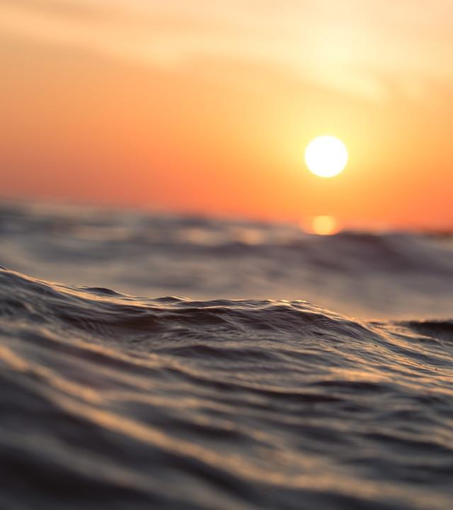 Sonne über dem Meer