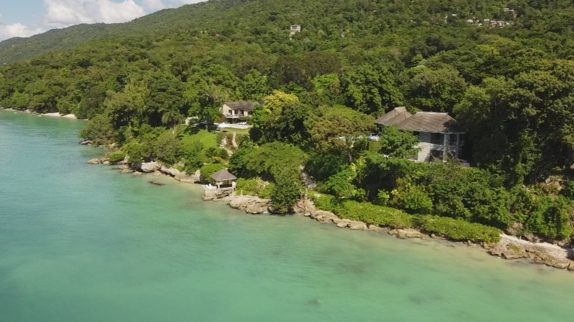 Auf dem Bild ist die Klinik in Jamaika von oben zu sehen.