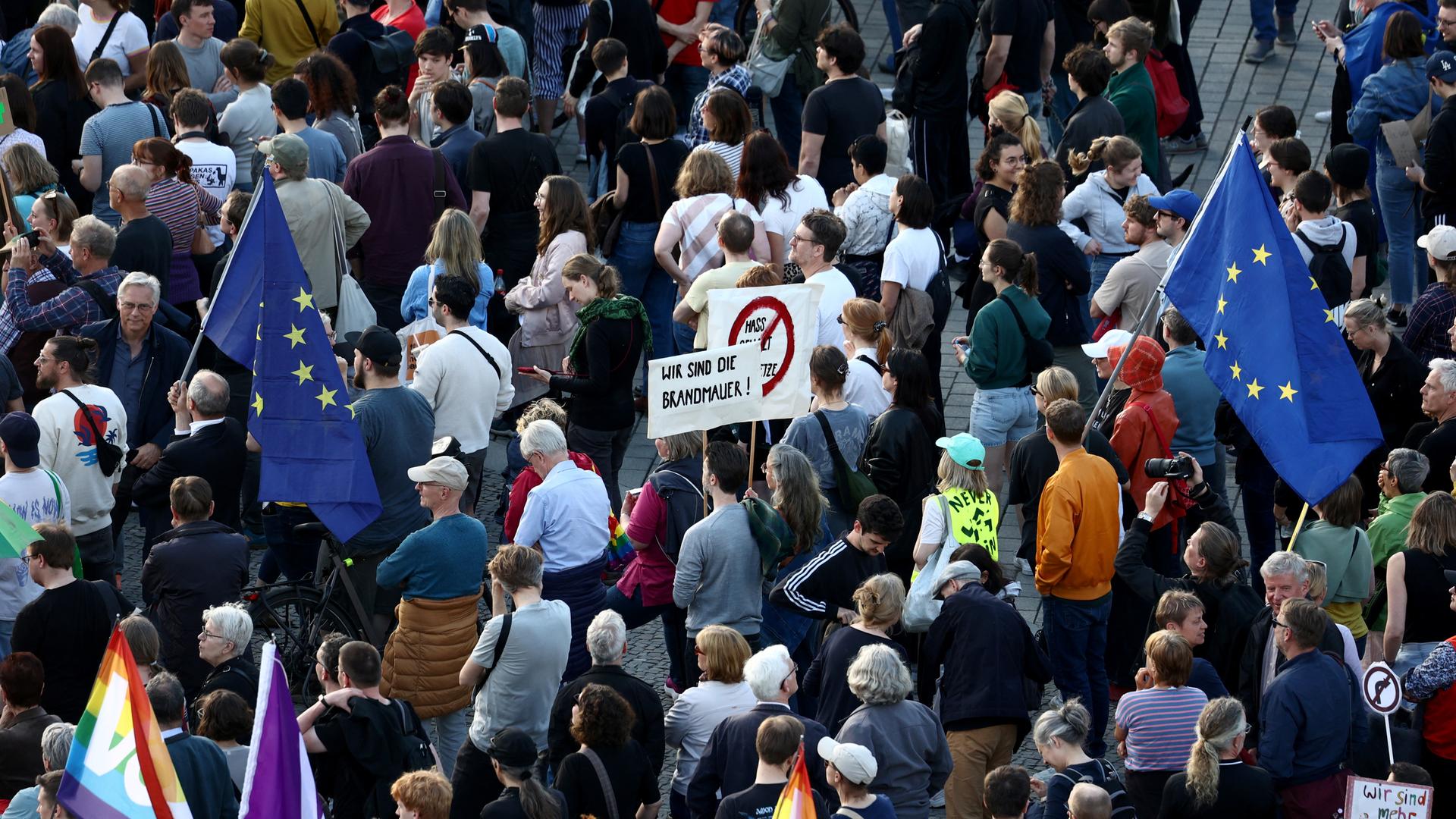 Kundgebung vor dem Brandenburger Tor