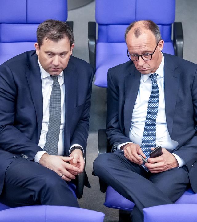 Bundestag - Sondersitzung zur Grundgesetzänderung