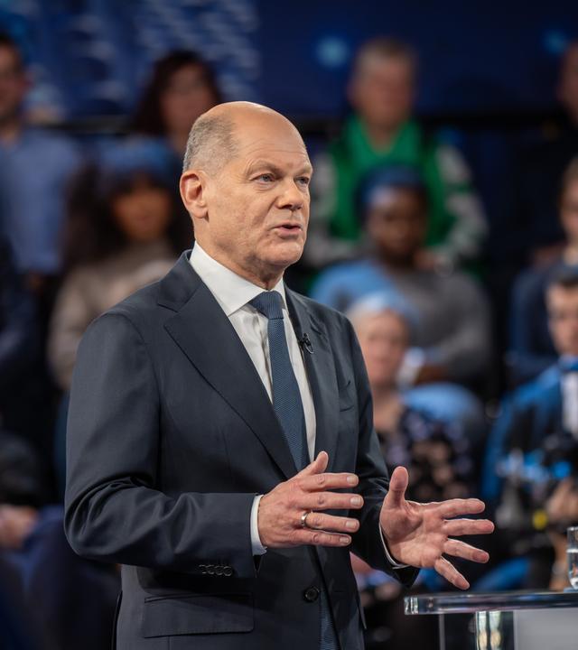 German chancellor candidates of the SPD, CDU, Greens and AfD answer citizens' questions