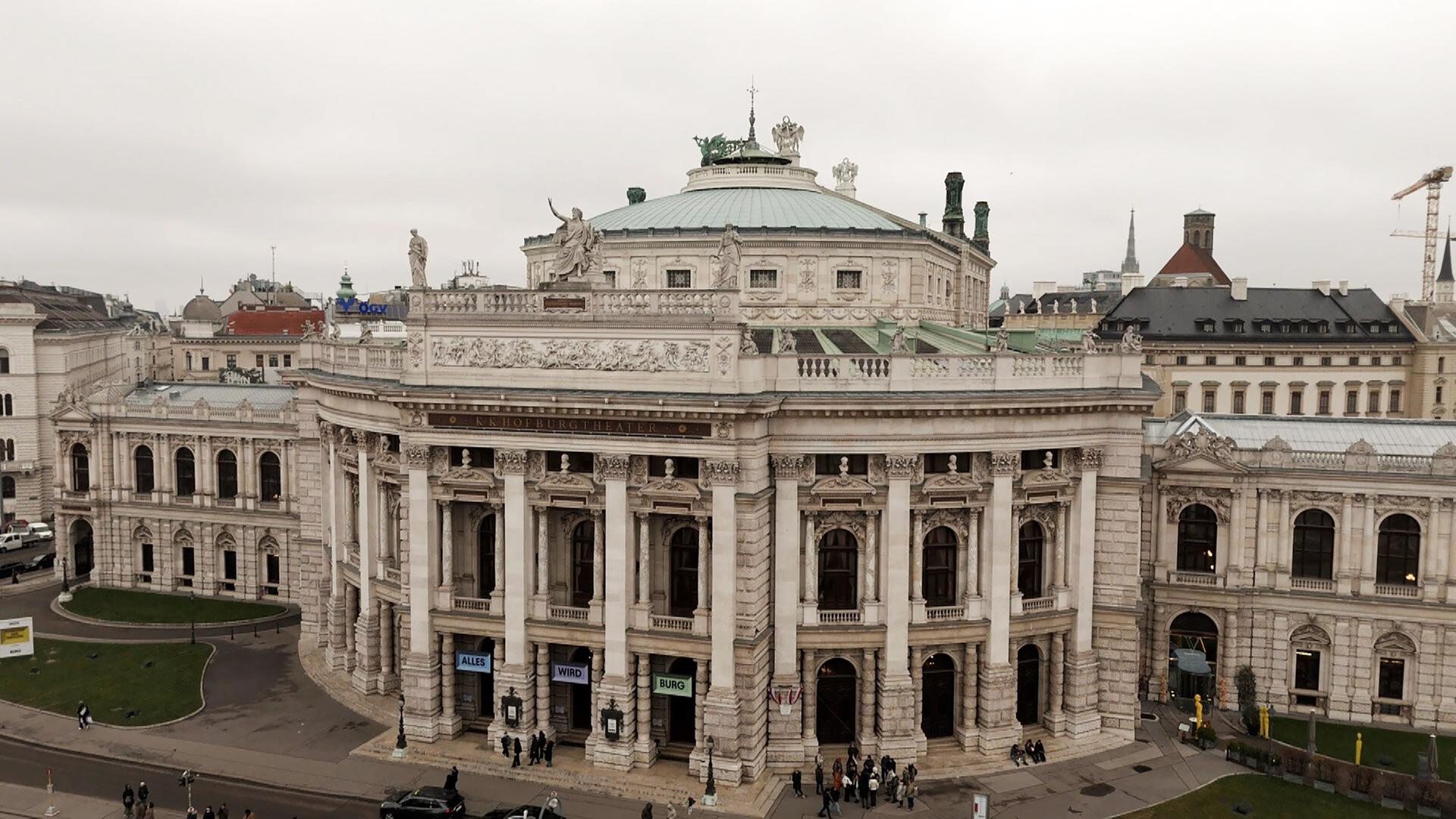 Die Außenfassade des Burgtheathers