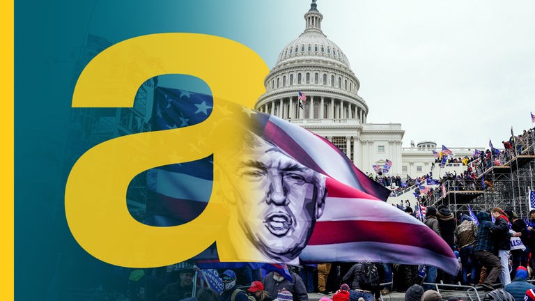 Trump-Anhänger schwenken eine Trump-Flagge bei Protesten vor dem US Kapitol