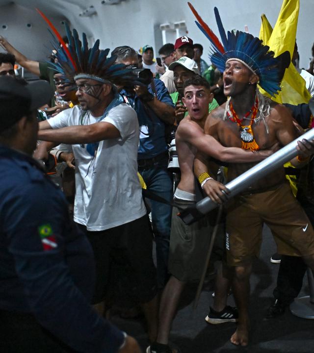 In Belem stürmen Indigene die Klimakonferenz, fordern den Schutz des Amazonas. Es kommt zu Auseinandersetzungen. Wie get es weiter?