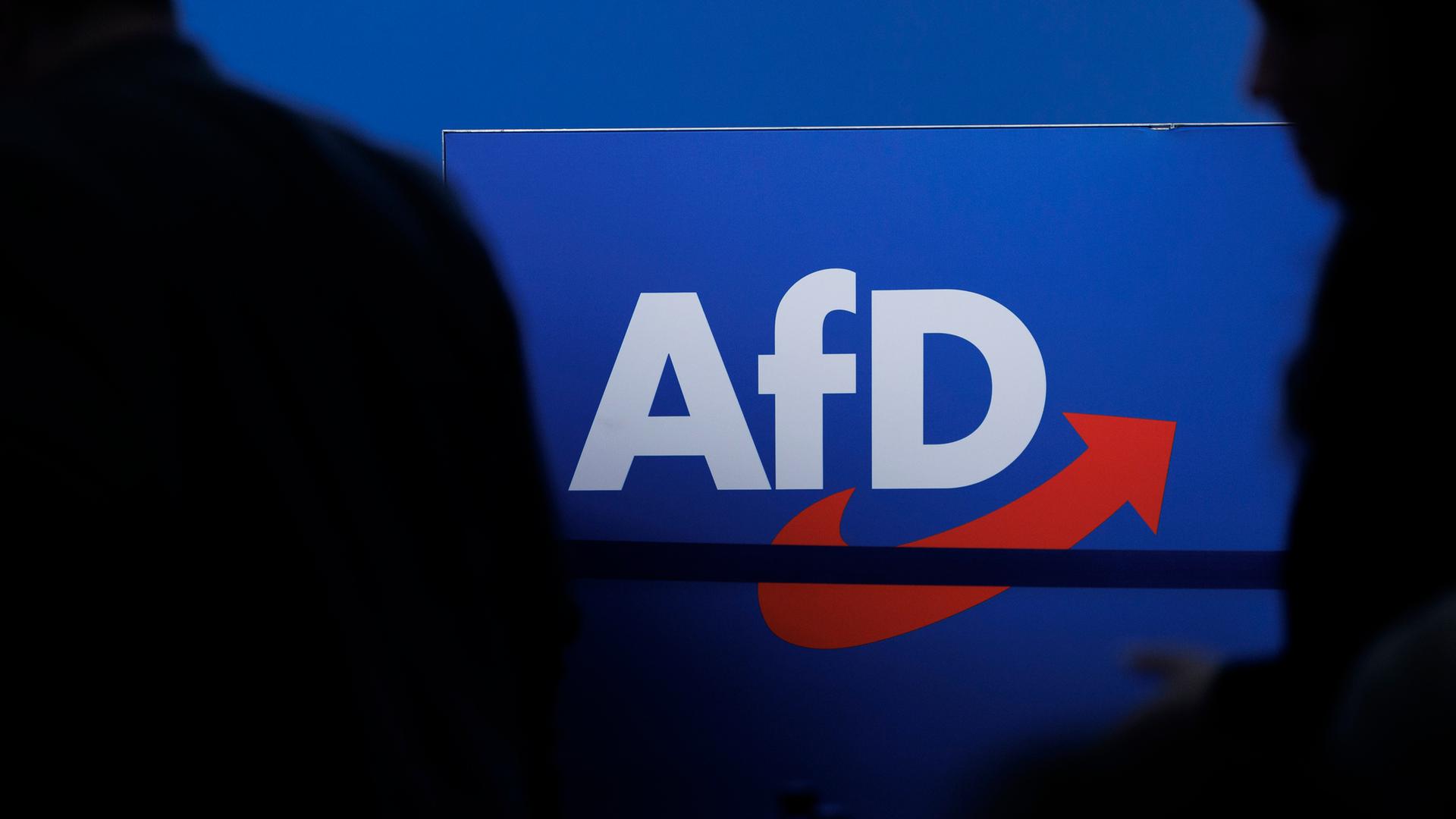 28.07.2023, Sachsen-Anhalt, Magdeburg: Das Parteilogo der AfD