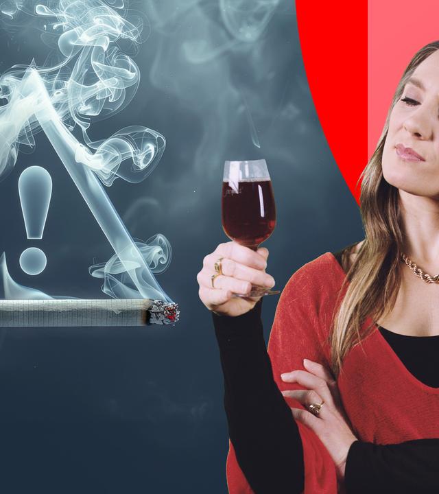 90% der Lungenkrebsfälle sind auf Rauchen zurückzuführen, Alkohol ist ein weiterer Risikofaktor für Krebserkrankungen. (Auf dem Bild zu sehen: Eine Hand, die ein Glas mit Alkohol hält und eine Zigarette)