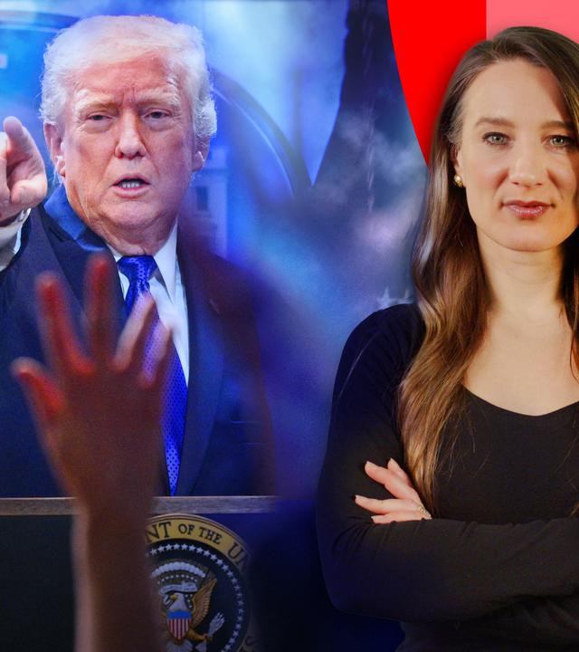Jasmina Neudecker zeigt, wie Dark Charisma unsere Urinstinkte austrickst. Wir gegen diese Macht wirklich so machtlos? (Bild: Jasmina Neudecker im Vordergrund, im Hintergrund Donald Trump, der nach vorne zeigt) 