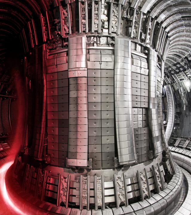 Kernfusion liefert Energie ohne CO2. Die Forschung läuft, doch die Technik ist noch zu kompliziert – zu spät für die Energiewende. (Bild: Kernfusion)