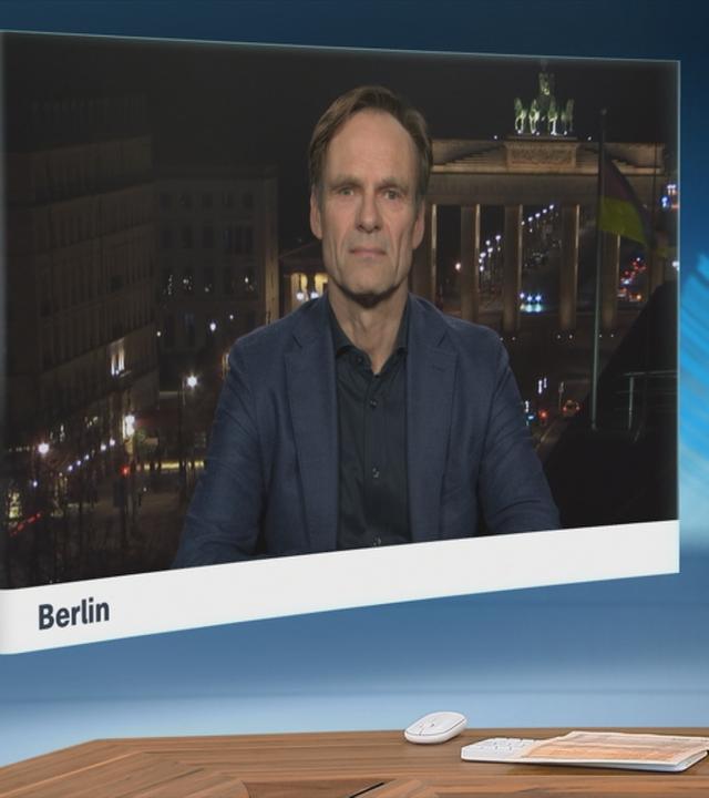 Schaltgespräch zwischen der Moderatorin Marietta Slomka und dem Hauptstadtkorrespondent Wulf Schmiese 