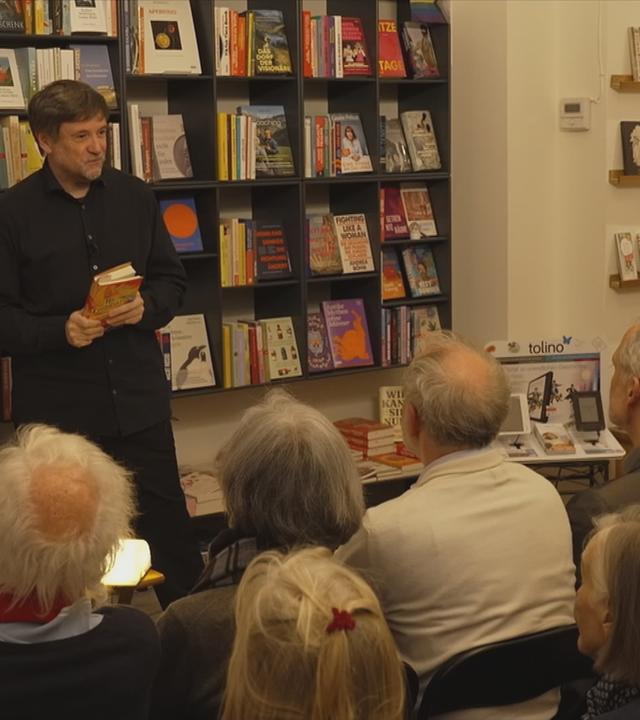 Gespräch in einer Buchhandlung