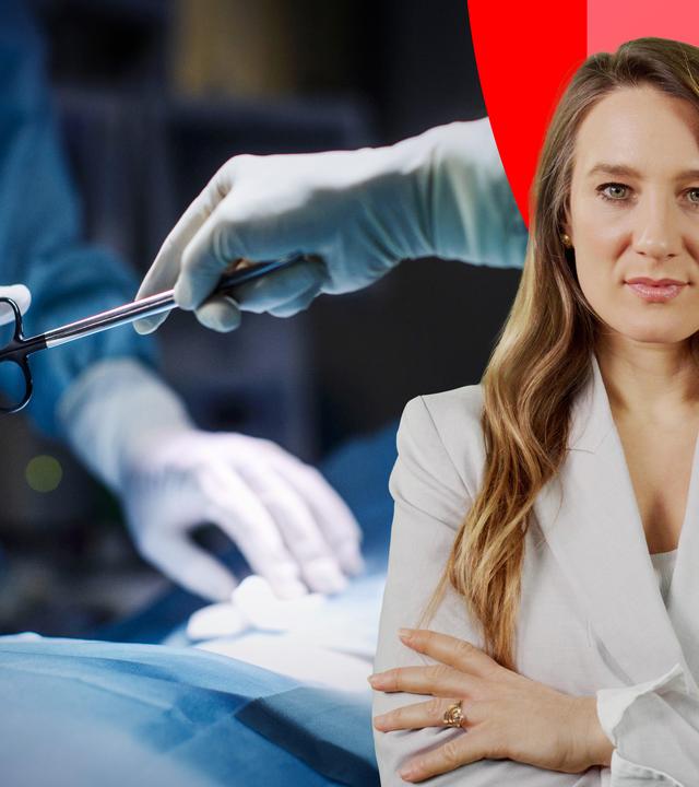 Jasmina Neudecker im Vordergrund, im Hintergrund die Hand einer Person, die einer anderen Person eine Schere reicht
