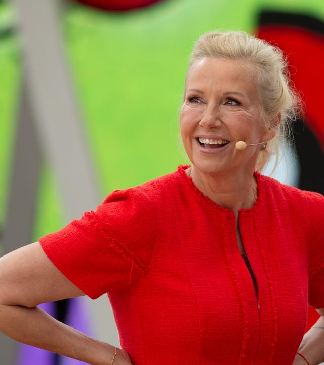 Andrea Kiewel eröffnet die Sendung "Bingo-Party" 