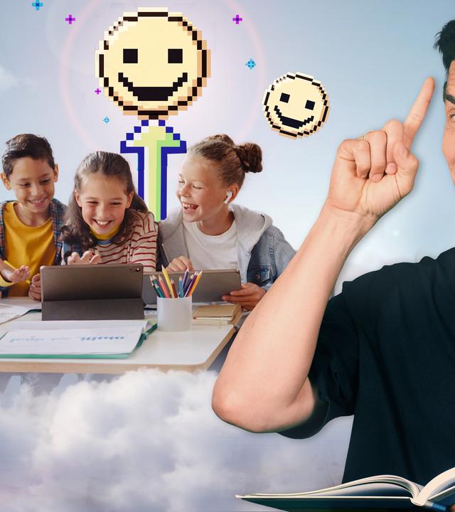 Eric Meyer mit geöffneten Schulbuch vor lernenden Schulkindern
