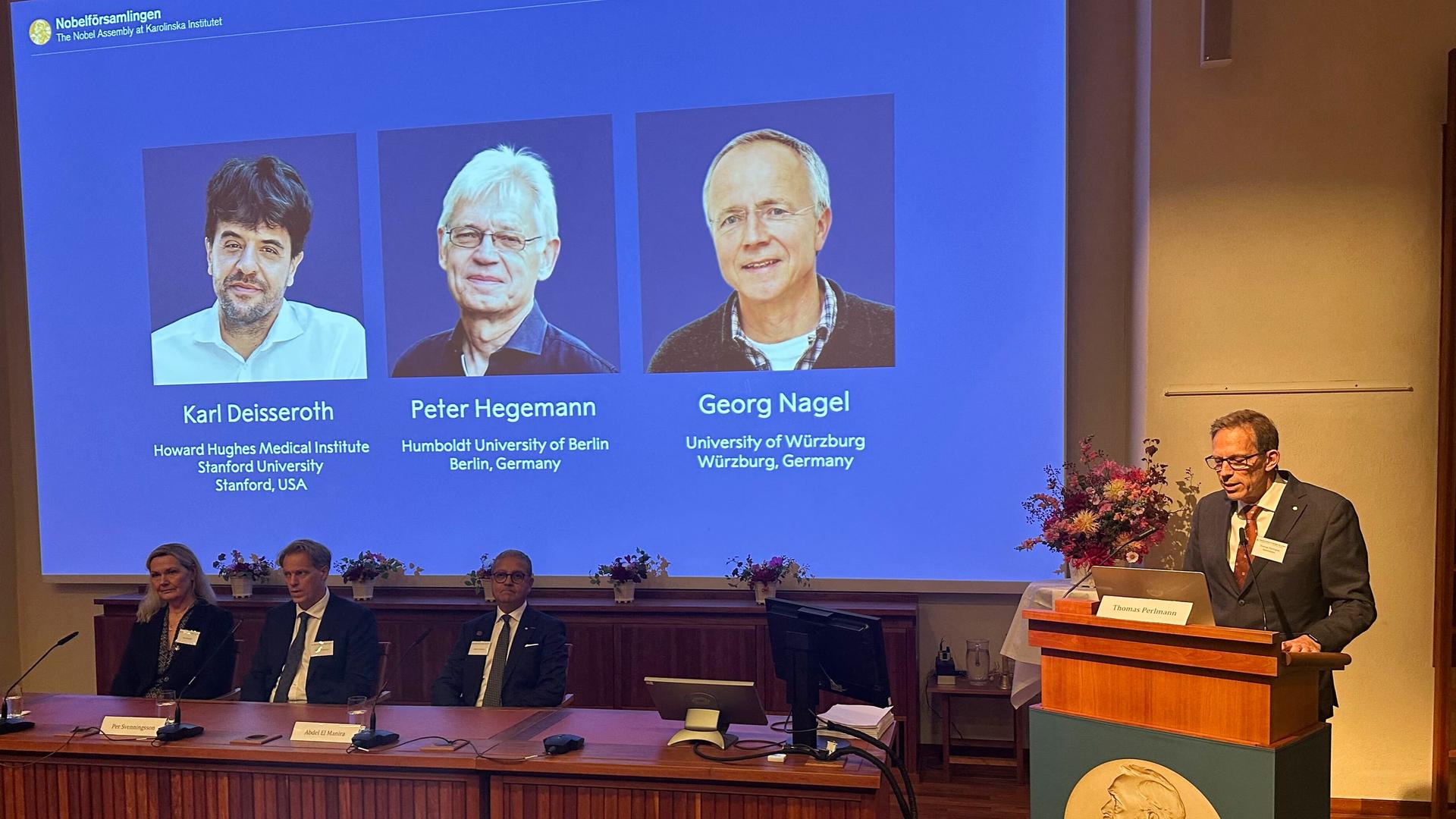  Karl Deisseroth, Peter Hegemann und Georg Nagel erhalten für ihre wegweisenden Beiträge zur Entwicklung der Optogenetik den Medizin-Nobelpreis.