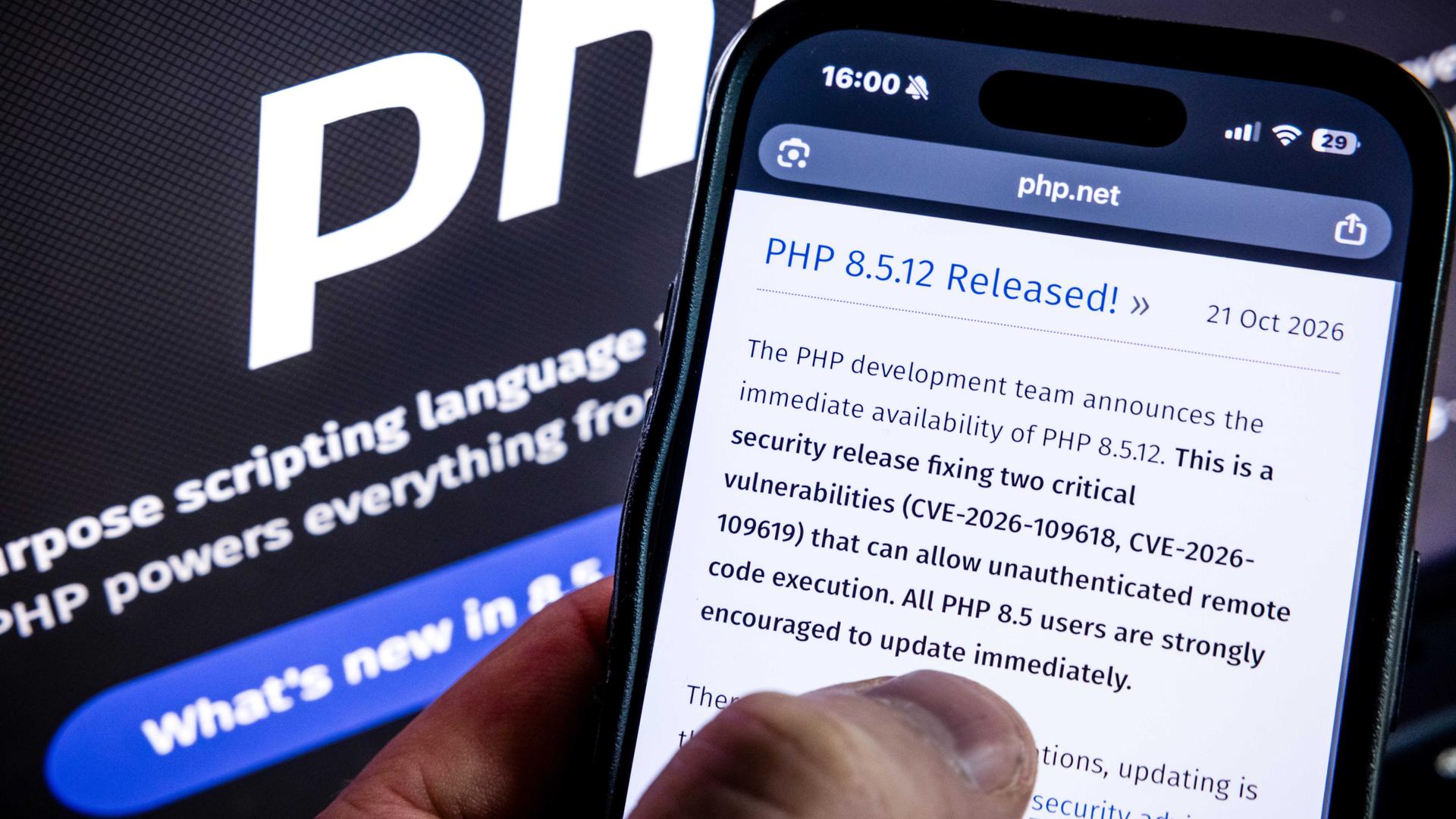 Plötzlich waren viele Webseiten nicht erreichbar. Der Auslöser: eine kritische PHP-Sicherheitslücke -  entdeckt durch KI.